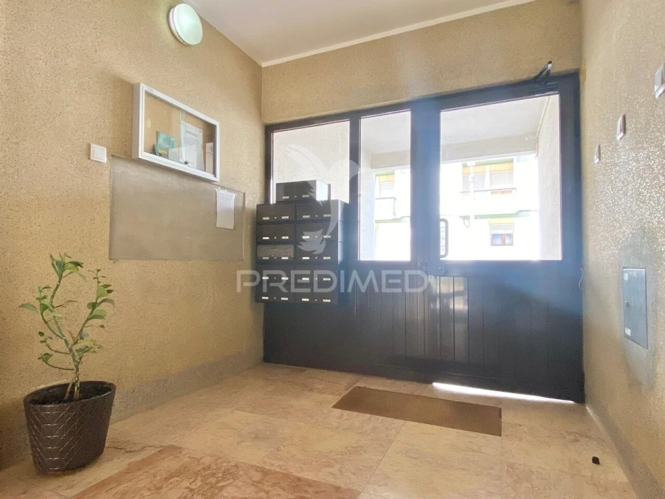 Apartamento T2 para Venda em Santa Iria de Azoia, São João da Talha e Bobadela Foto 31