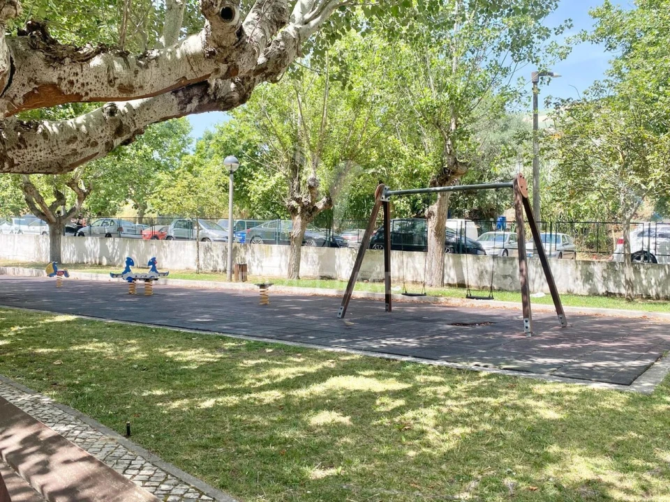 Apartamento T2 para Venda em Santa Iria de Azoia, São João da Talha e Bobadela Foto 37
