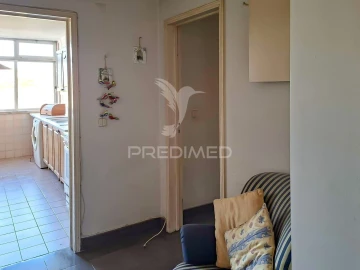 Apartamento T2 para Venda em Santo António dos Cavaleiros e Frielas