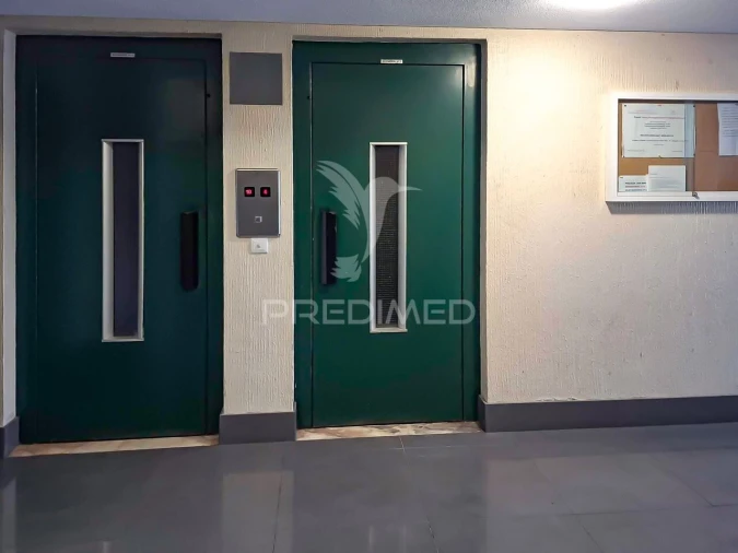 Apartamento T2 para Venda em Santo António dos Cavaleiros e Frielas Foto 19