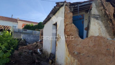 Moradia T3 para Venda em Santa Margarida da Coutada