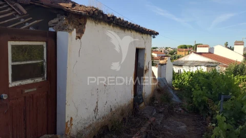 Moradia T3 para Venda em Santa Margarida da Coutada