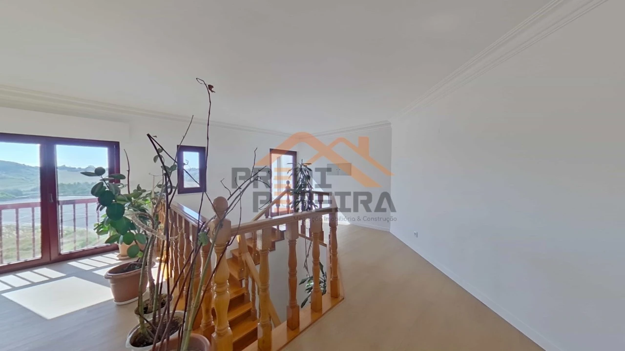 Apartamento T3 para Venda em Casal de Cambra Foto 38