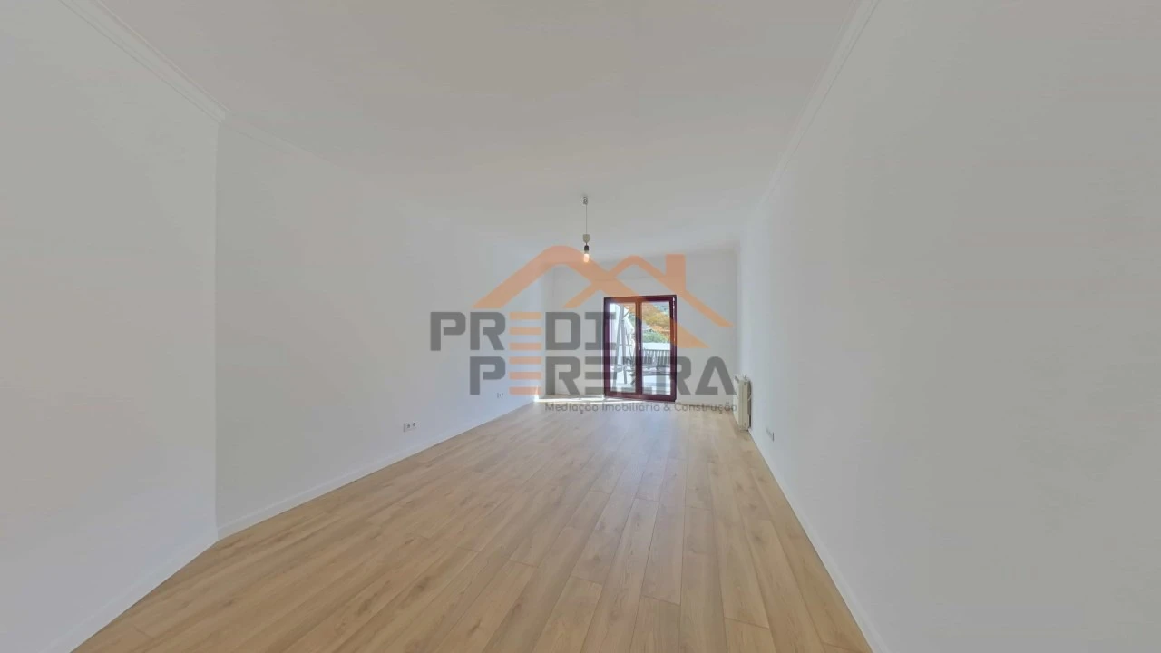 Apartamento T3 para Venda em Casal de Cambra Foto 46