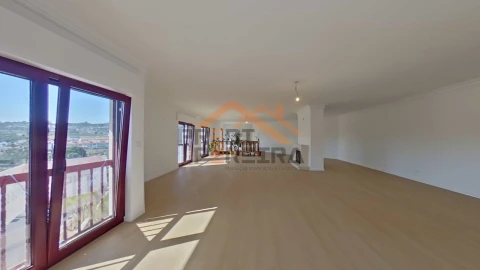 Apartamento T3 para Venda em Casal de Cambra