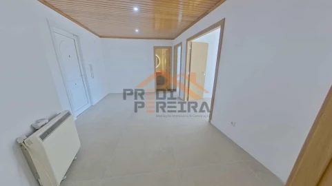 Apartamento T3 para Venda em Casal de Cambra