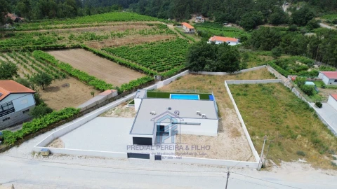 Moradia T3 para Venda em Grilo