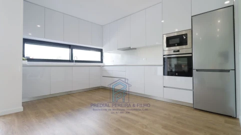 Moradia T3 para Venda em Grilo