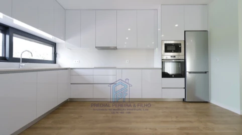 Moradia T3 para Venda em Grilo