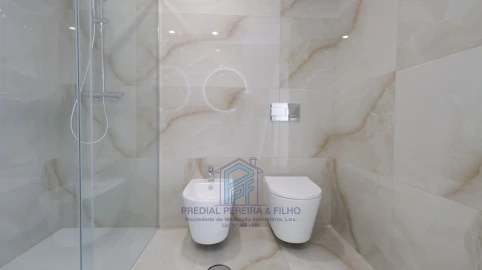 Moradia T3 para Venda em Grilo