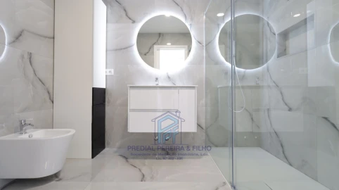 Moradia T3 para Venda em Grilo