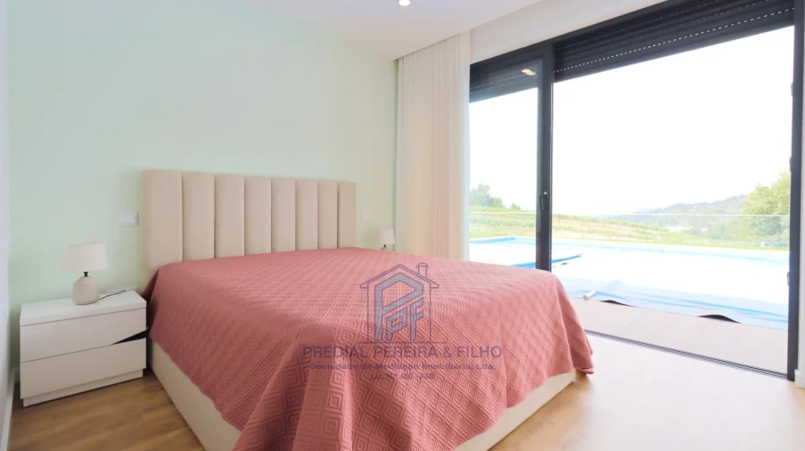 Moradia T3 para Venda em Grilo Foto 19