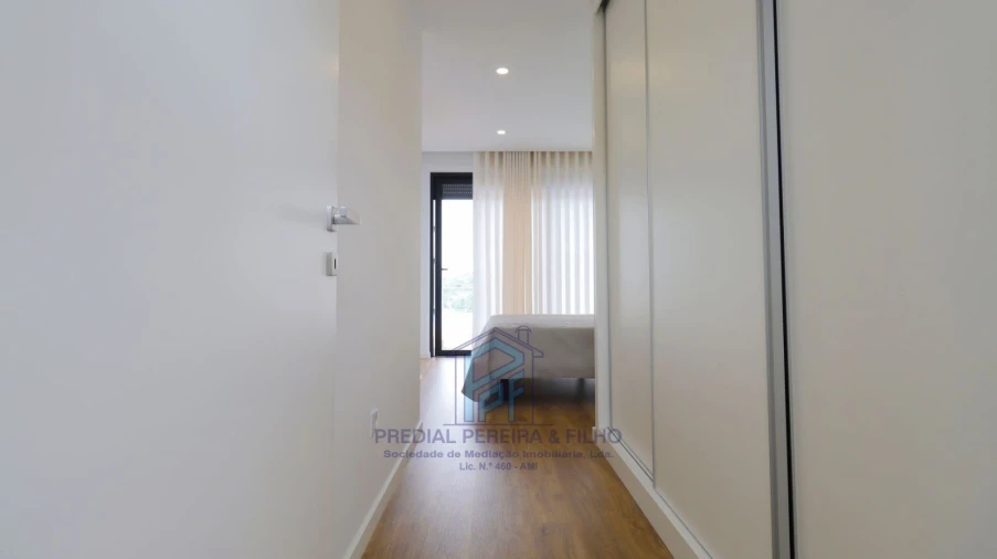 Moradia T3 para Venda em Grilo Foto 16