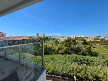 Apartamento T3 para Venda em Carcavelos e Parede