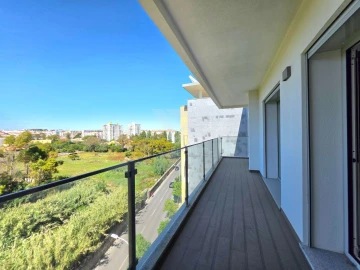 Apartamento T3 para Venda em Carcavelos e Parede
