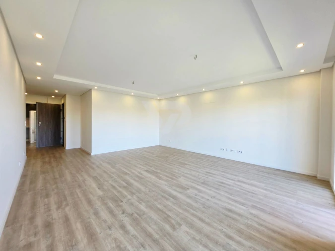 Apartamento T3 para Venda em Carcavelos e Parede Foto 4