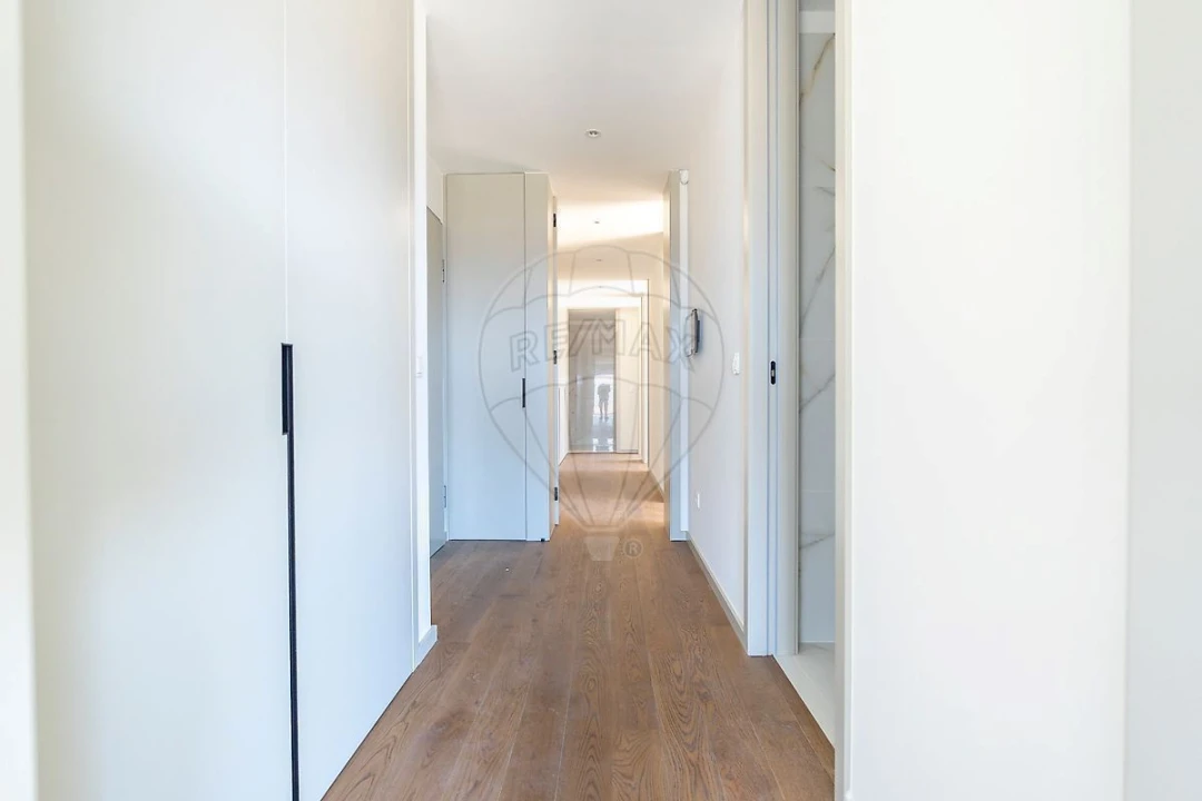 Apartamento T3 para Venda em Espinho Foto 11