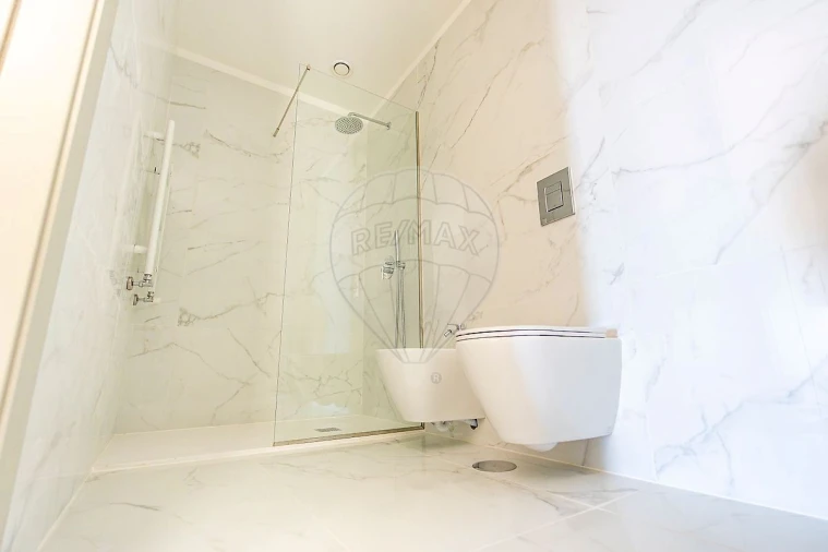 Apartamento T3 para Venda em Espinho Foto 18