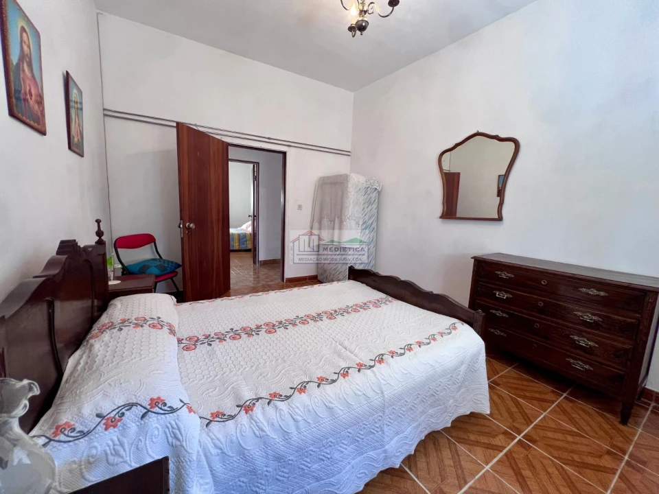 Moradia T4 para Venda em Sambade Foto 10