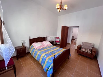 Moradia T4 para Venda em Sambade