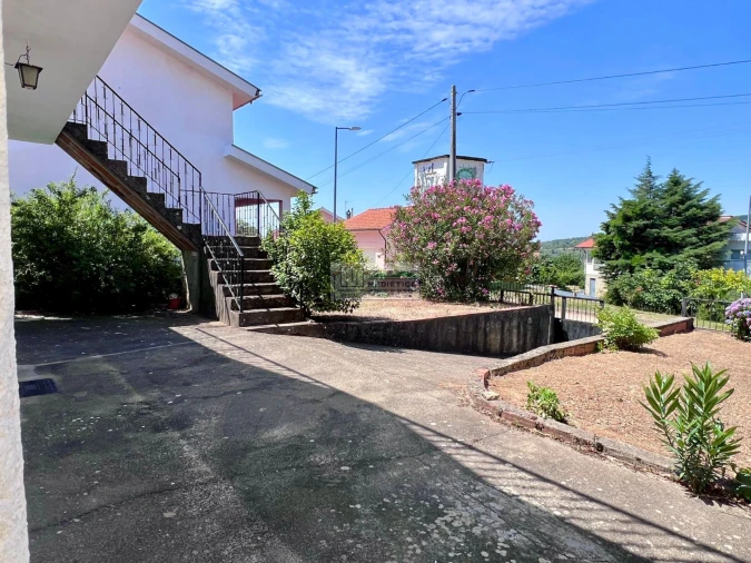 Moradia T4 para Venda em Sambade Foto 3