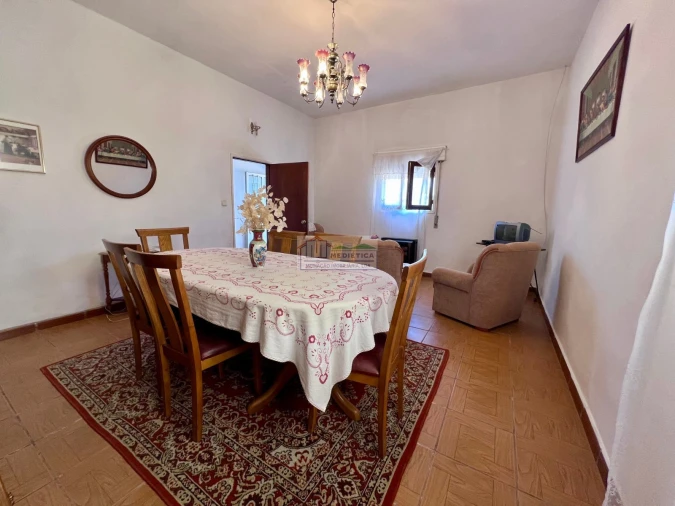 Moradia T4 para Venda em Sambade Foto 5