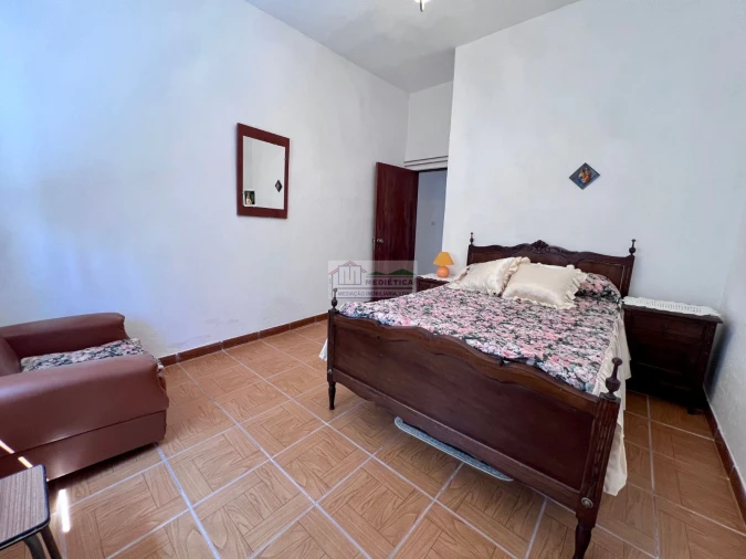 Moradia T4 para Venda em Sambade Foto 14