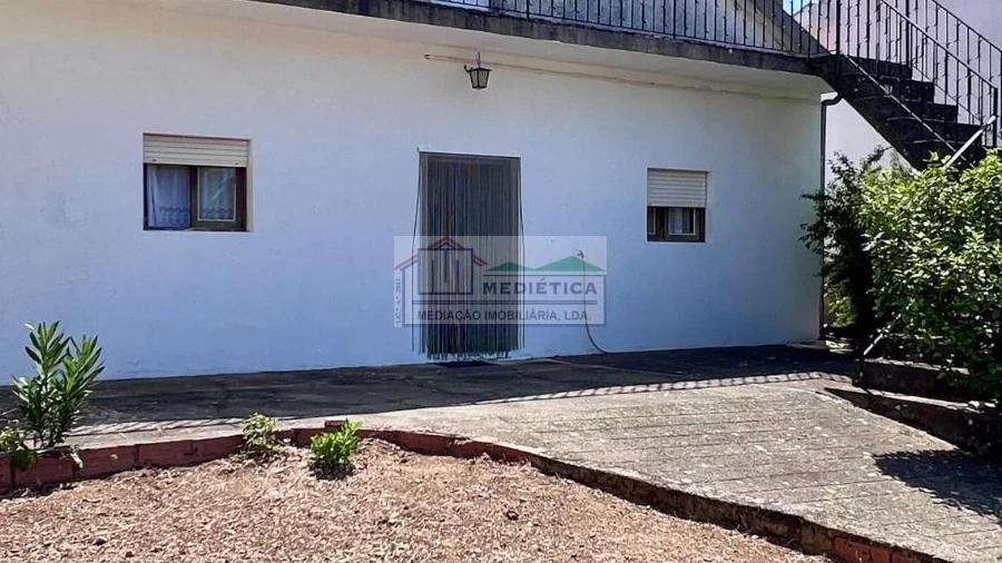 Moradia T4 para Venda em Sambade
