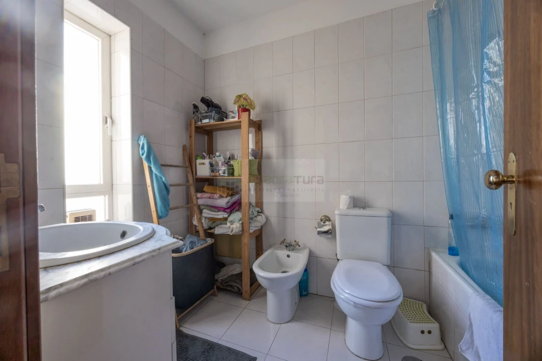 Apartamento T3 para Venda em Aguas Santas Foto 13