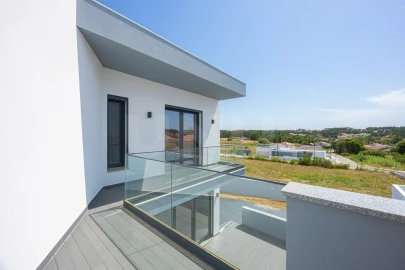 Moradia T3 para Venda em Nadadouro
