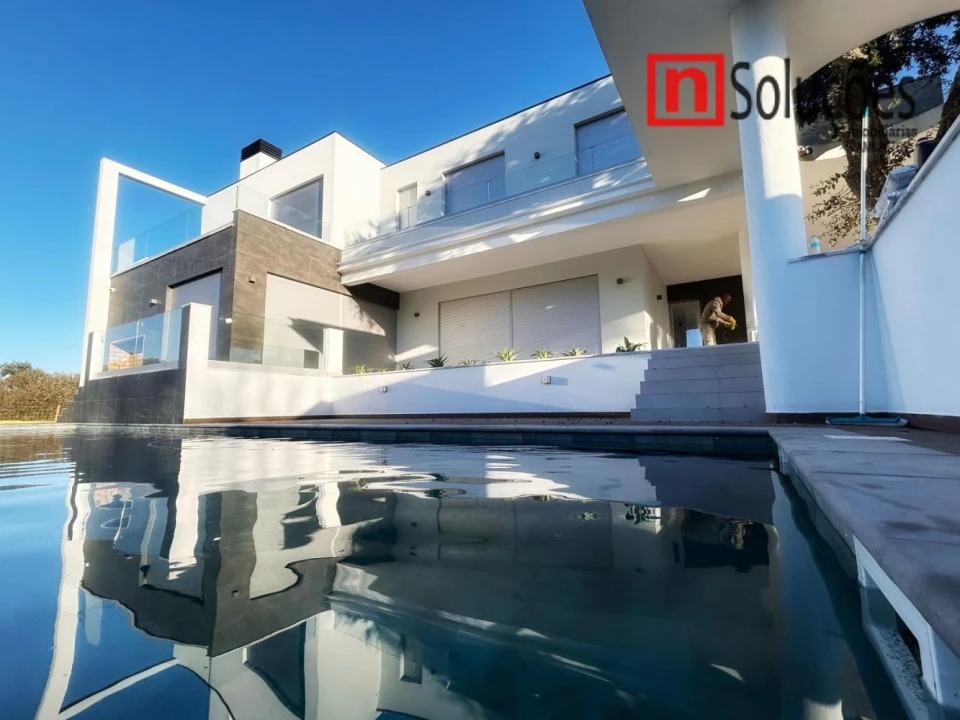 Moradia T6 para Venda em Santo Estêvão Foto 39