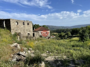 Moradia T3 para Venda em Travassos