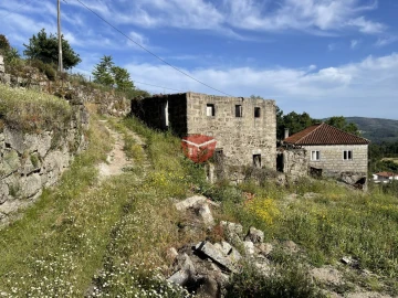 Moradia T3 para Venda em Travassos