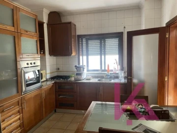 Apartamento T2 para Venda em Amarante (São Gonçalo), Madalena, Cepelos e Gatão