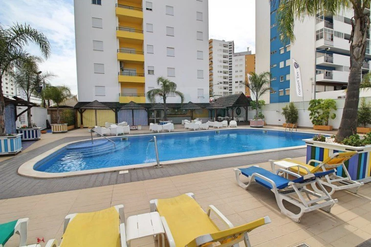 Apartamento T1 para Venda em Portimão Foto 3