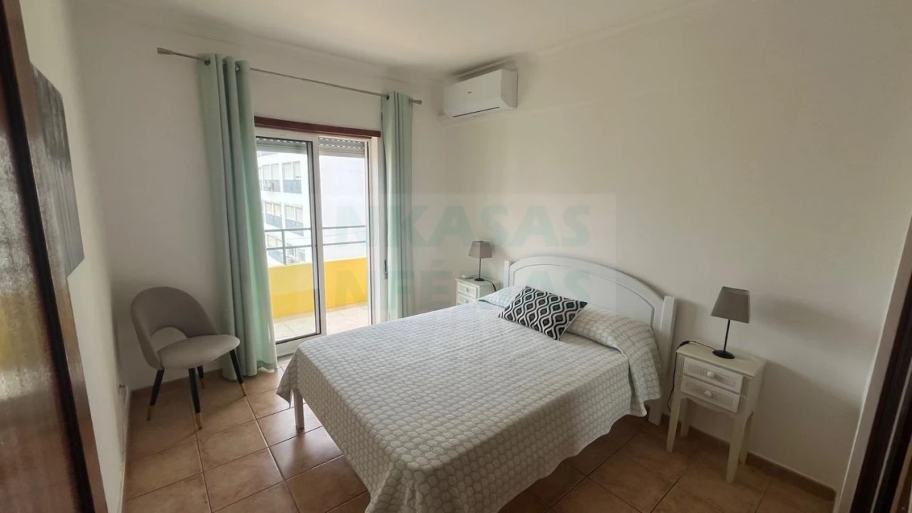 Apartamento T1 para Venda em Portimão Foto 6