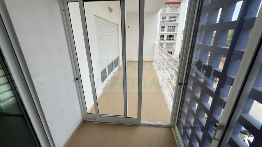 Apartamento T1 para Venda em Portimão Foto 4