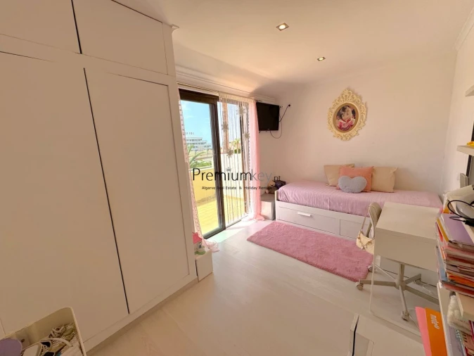 Apartamento T2 para Venda em Albufeira e Olhos de Água Foto 22