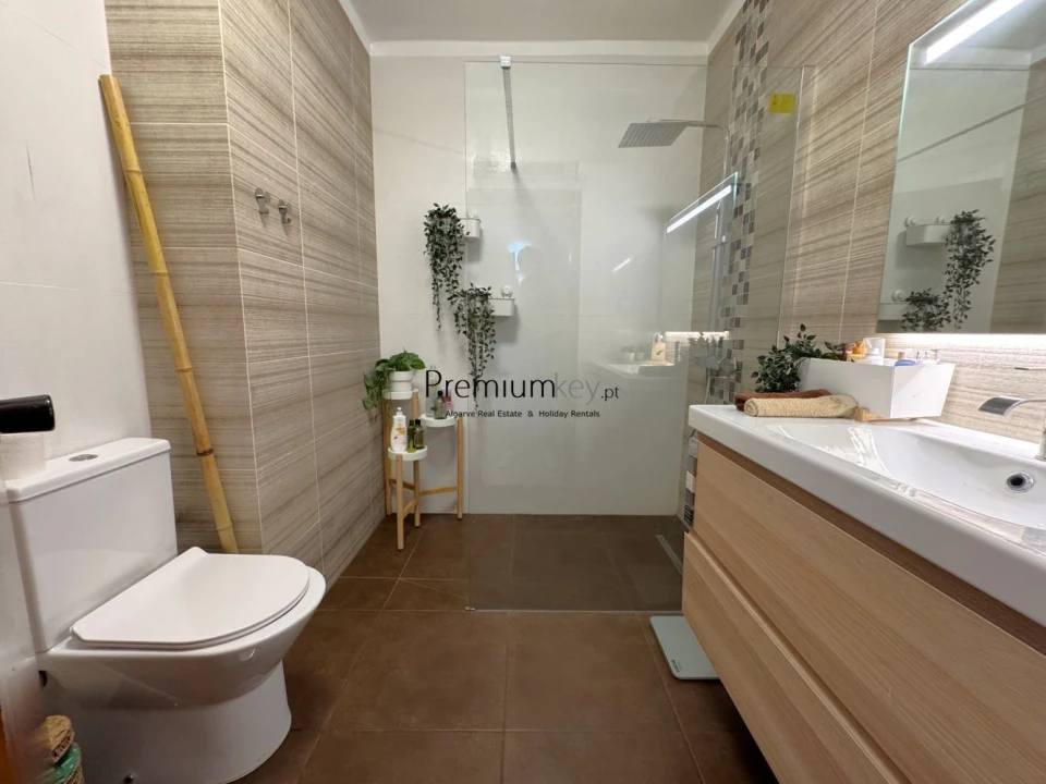 Apartamento T2 para Venda em Albufeira e Olhos de Água Foto 25