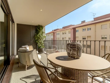 Apartamento T3 para Venda em Oeiras e São Julião da Barra, Paço de Arcos e Caxias