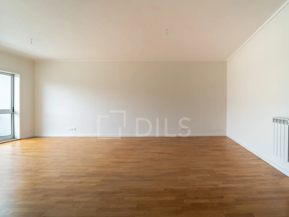 Apartamento T4 para Arrendamento em Aldoar, Foz do Douro e Nevogilde Foto 14