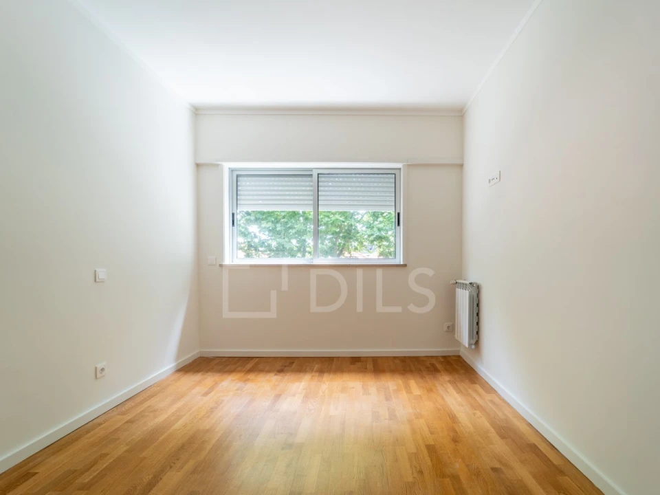Apartamento T4 para Arrendamento em Aldoar, Foz do Douro e Nevogilde Foto 25