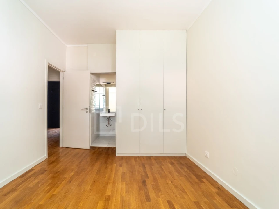 Apartamento T4 para Arrendamento em Aldoar, Foz do Douro e Nevogilde Foto 9