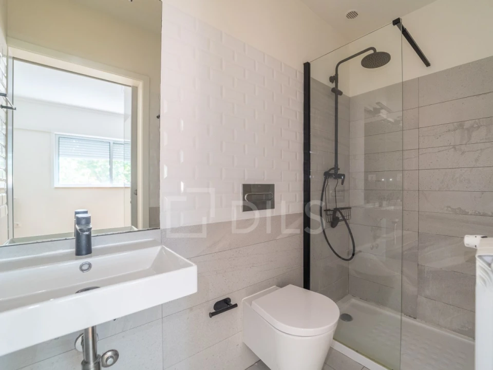 Apartamento T4 para Arrendamento em Aldoar, Foz do Douro e Nevogilde Foto 27
