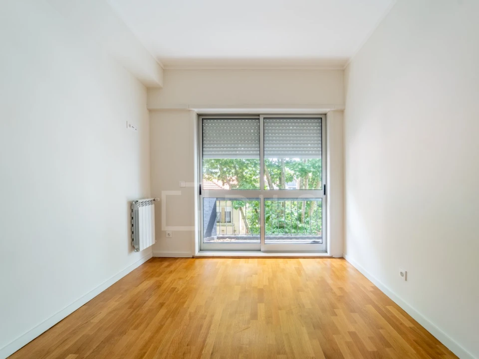 Apartamento T4 para Arrendamento em Aldoar, Foz do Douro e Nevogilde Foto 29