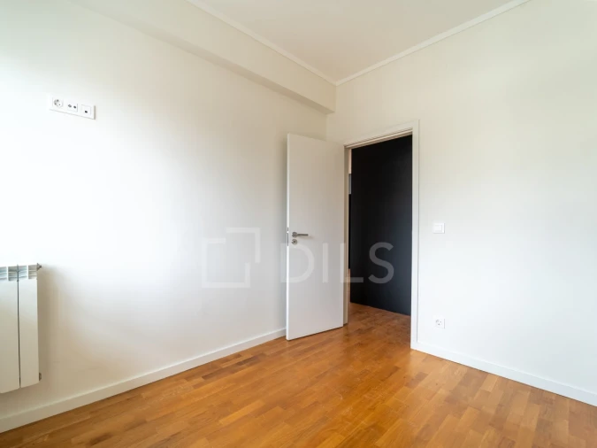 Apartamento T4 para Arrendamento em Aldoar, Foz do Douro e Nevogilde Foto 7
