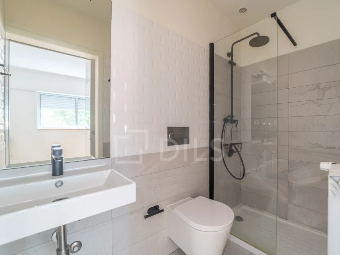 Apartamento T4 para Arrendamento em Aldoar, Foz do Douro e Nevogilde Foto 27