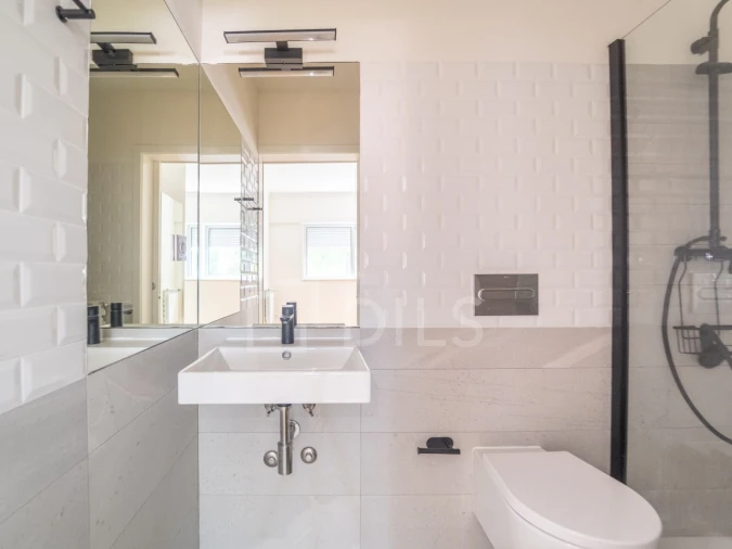 Apartamento T4 para Arrendamento em Aldoar, Foz do Douro e Nevogilde Foto 28