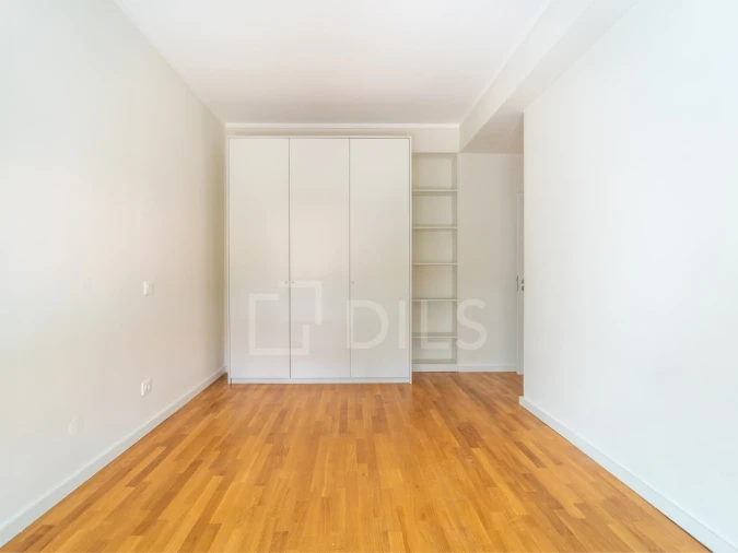 Apartamento T4 para Arrendamento em Aldoar, Foz do Douro e Nevogilde Foto 30