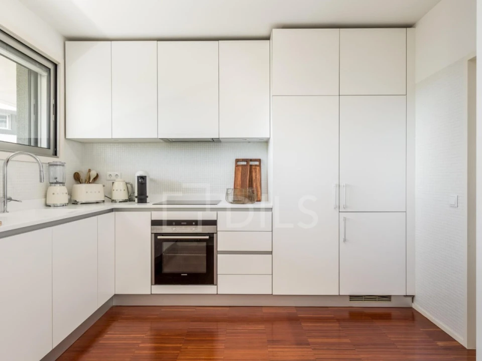 Apartamento T2 para Venda em Lordelo do Ouro e Massarelos Foto 5